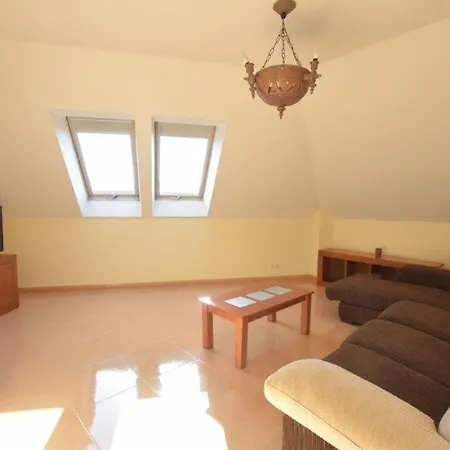 아파트 Apartamento *
